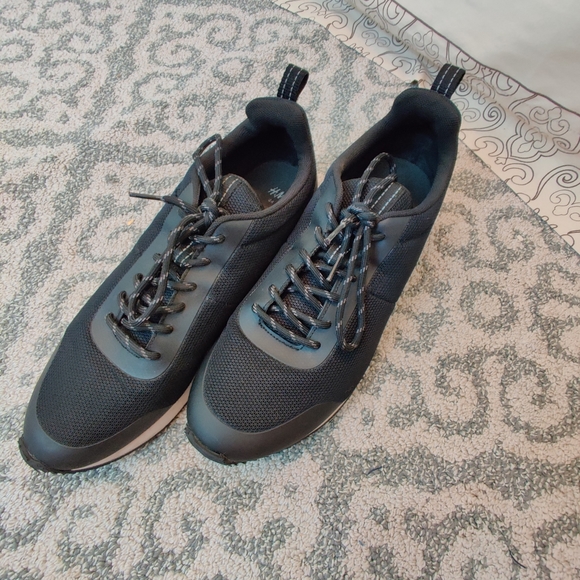 H&M Men's Black & Gray Lace Up Breathable Leather Toe Athletic Gym Shoes 10.5 - Picture 2 of 11